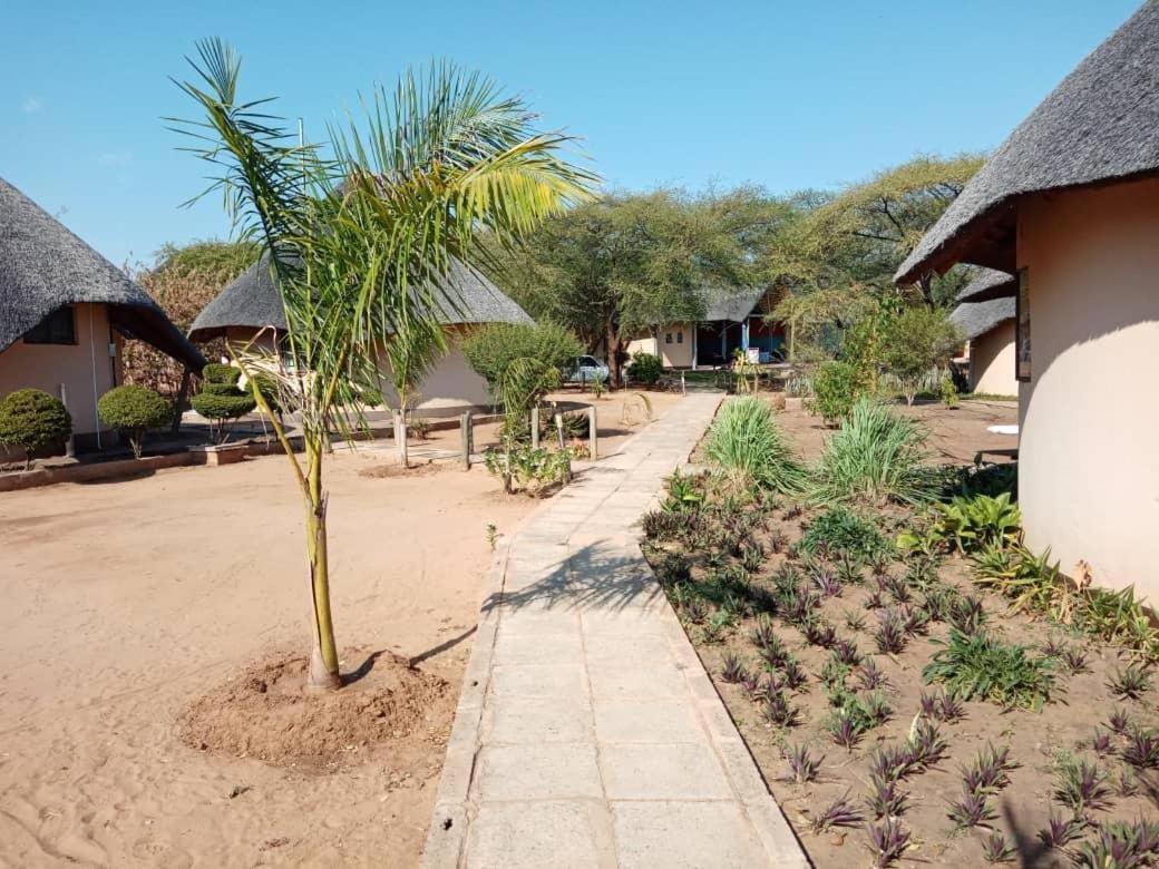 Nkanga Hotel Kasane Exteriér fotografie