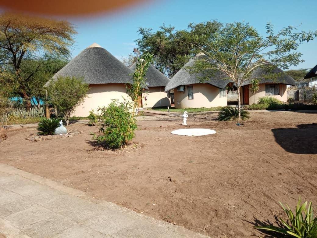 Nkanga Hotel Kasane Exteriér fotografie