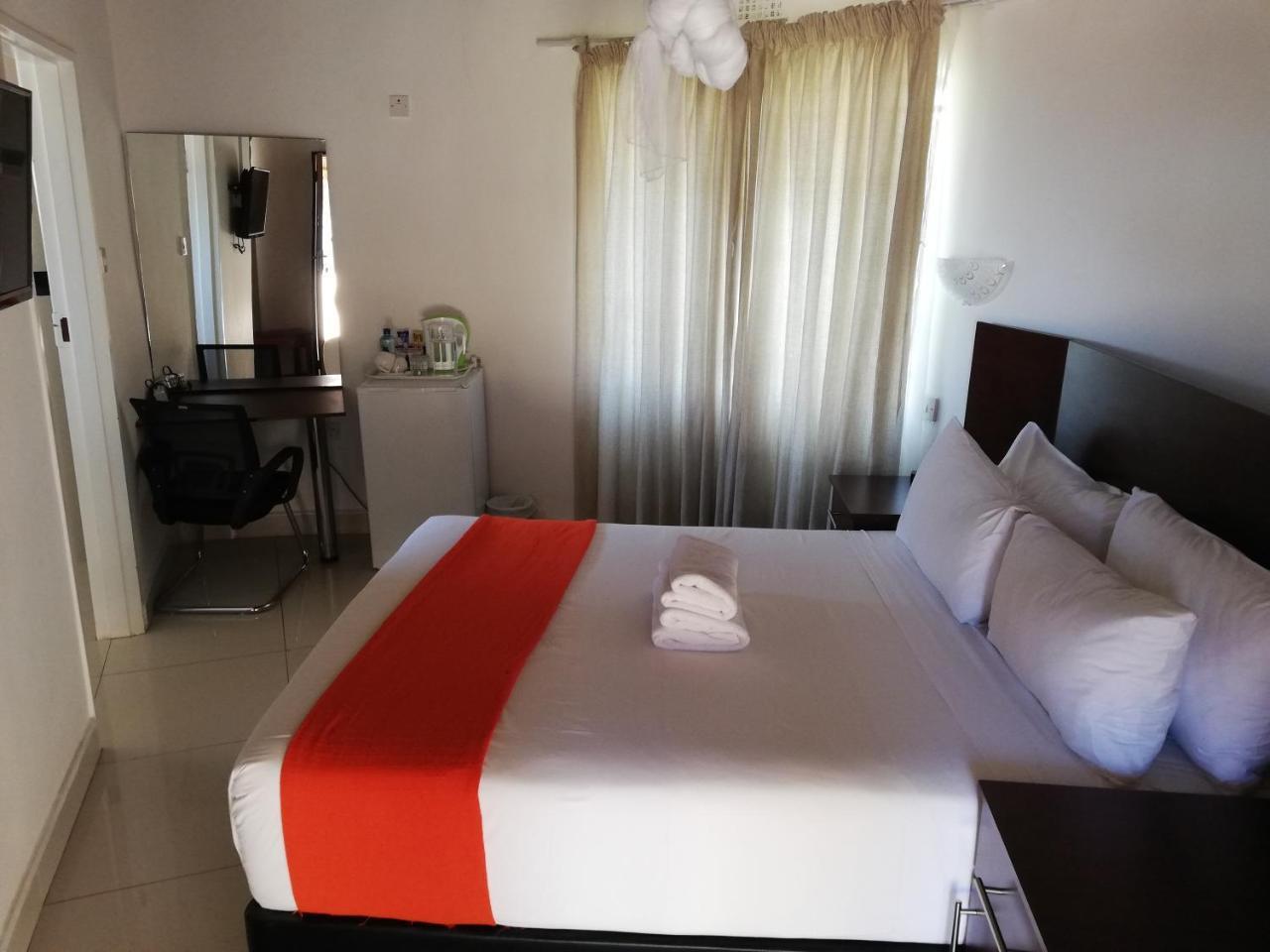 Nkanga Hotel Kasane Exteriér fotografie