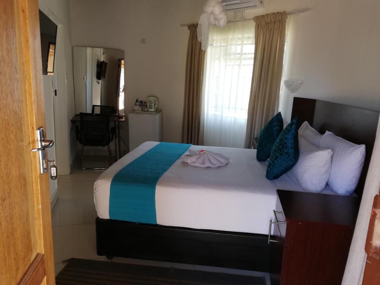 Nkanga Hotel Kasane Exteriér fotografie
