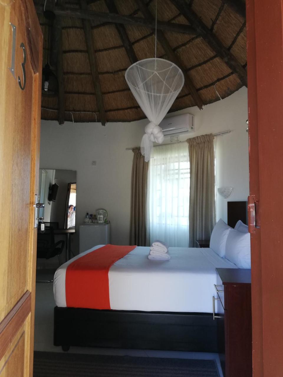 Nkanga Hotel Kasane Exteriér fotografie